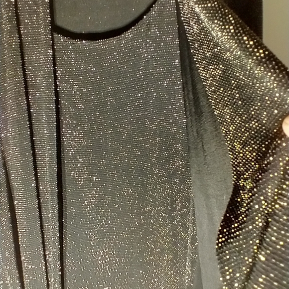 Onyx Nite Black & Silver Top Size Small - Picture 5 of 7